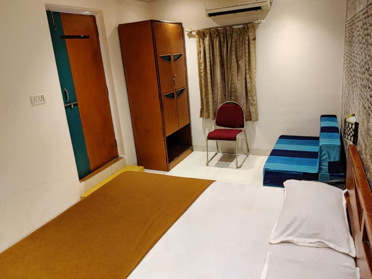 Rajdhani Resort Lonavala Exteriör bild